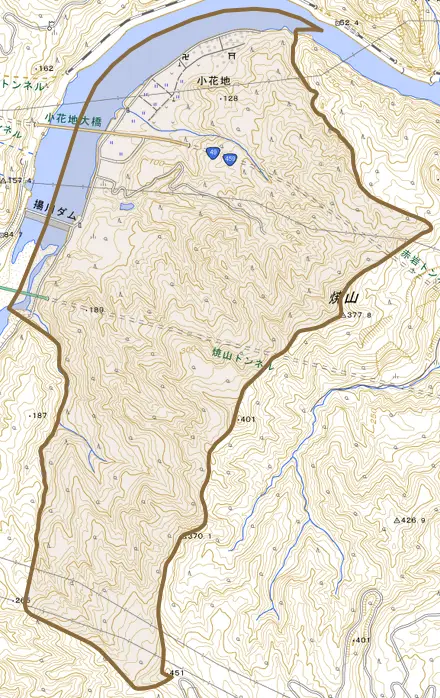 小花地とその周辺の地図。町の範囲を重ねている