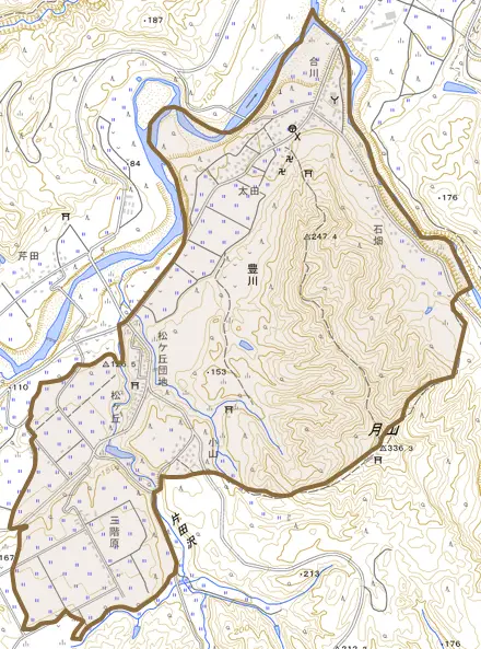豊川とその周辺の地図。町の範囲を重ねている