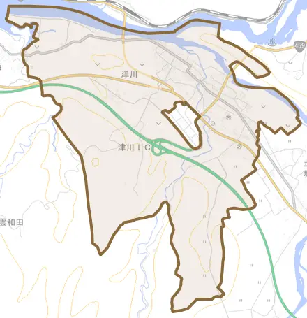 津川とその周辺の地図。町の範囲を重ねている