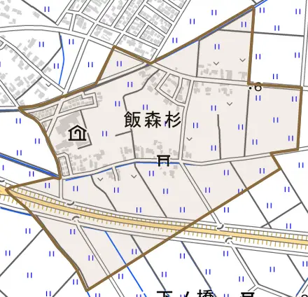 飯森杉とその周辺の地図。町の範囲を重ねている