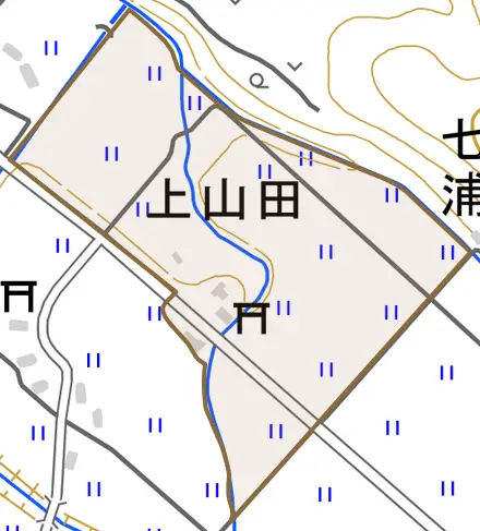 上山田とその周辺の地図。町の範囲を重ねている