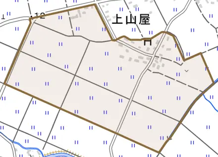 上山屋とその周辺の地図。町の範囲を重ねている