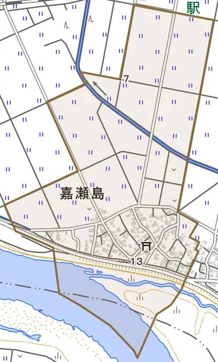 嘉瀬島とその周辺の地図。町の範囲を重ねている