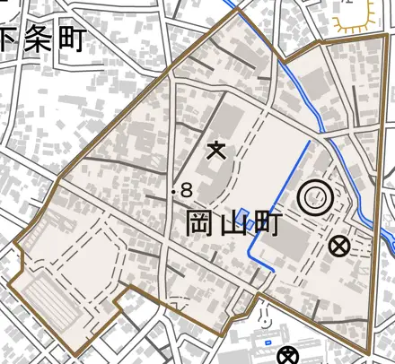 岡山町とその周辺の地図。町の範囲を重ねている