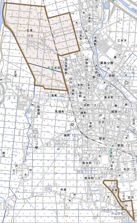 五泉とその周辺の地図。町の範囲を重ねている