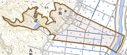 小熊とその周辺の地図。町の範囲を重ねている
