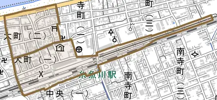 大町とその周辺の地図。町の範囲を重ねている