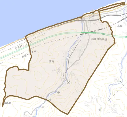 大字青海とその周辺の地図。町の範囲を重ねている