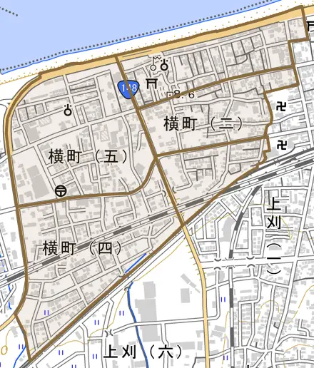 横町とその周辺の地図。町の範囲を重ねている