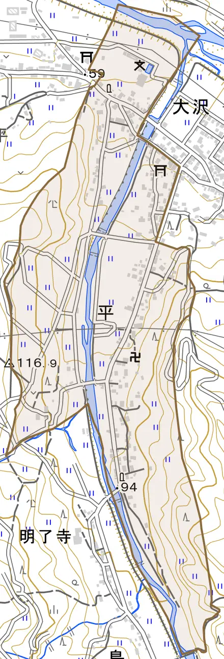 大字平とその周辺の地図。町の範囲を重ねている