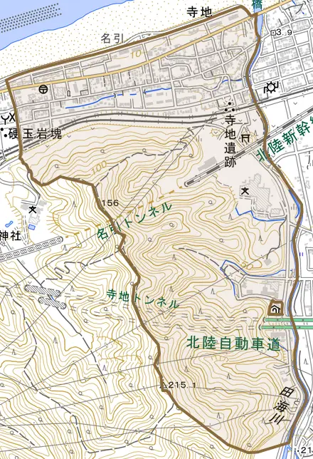 大字寺地とその周辺の地図。町の範囲を重ねている