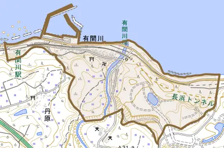 大字有間川とその周辺の地図。町の範囲を重ねている