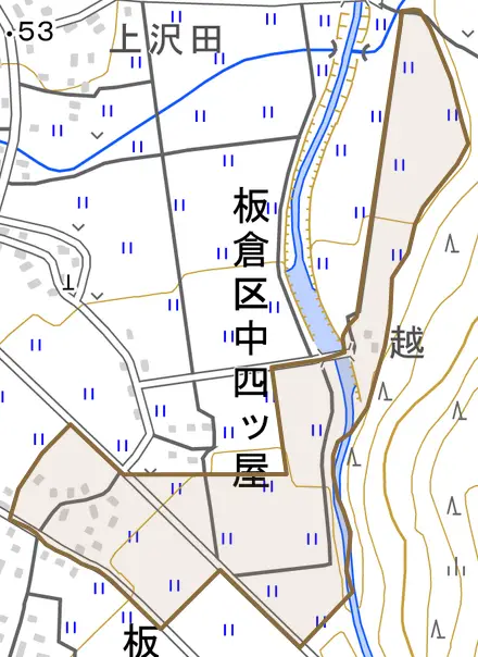 板倉区中四ツ屋とその周辺の地図。町の範囲を重ねている