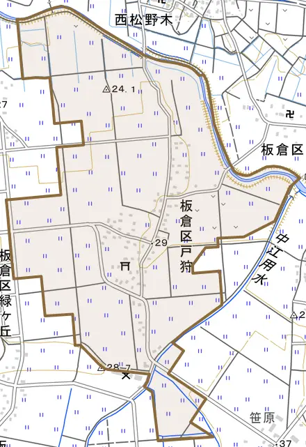 板倉区戸狩とその周辺の地図。町の範囲を重ねている