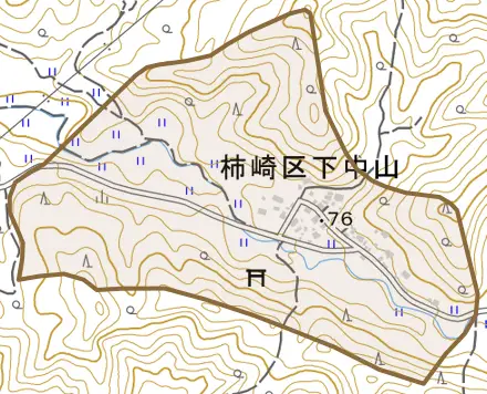 柿崎区下中山とその周辺の地図。町の範囲を重ねている