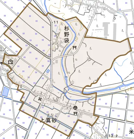 大字上真砂とその周辺の地図。町の範囲を重ねている