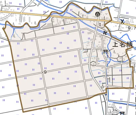 大字上名柄とその周辺の地図。町の範囲を重ねている