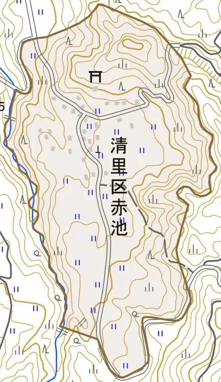 清里区赤池とその周辺の地図。町の範囲を重ねている