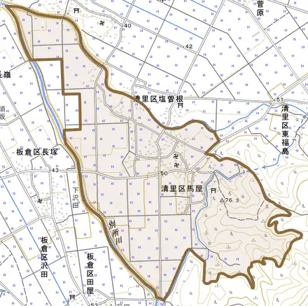 清里区馬屋とその周辺の地図。町の範囲を重ねている