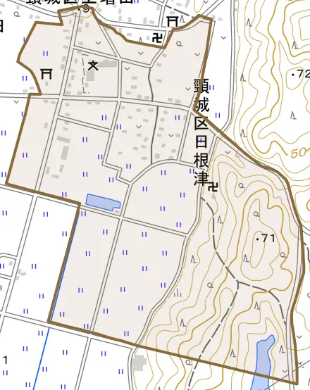 頸城区日根津とその周辺の地図。町の範囲を重ねている