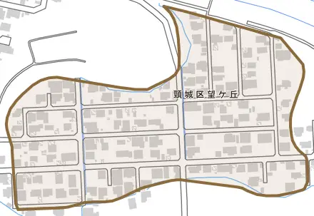 頸城区望ケ丘とその周辺の地図。町の範囲を重ねている