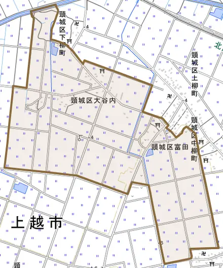頸城区大谷内とその周辺の地図。町の範囲を重ねている
