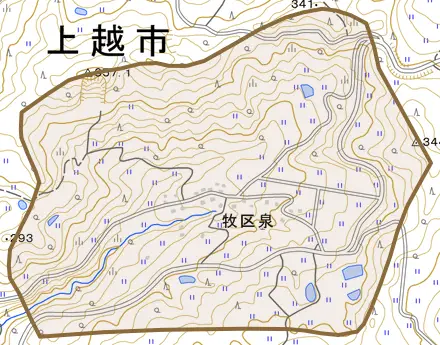 牧区泉とその周辺の地図。町の範囲を重ねている