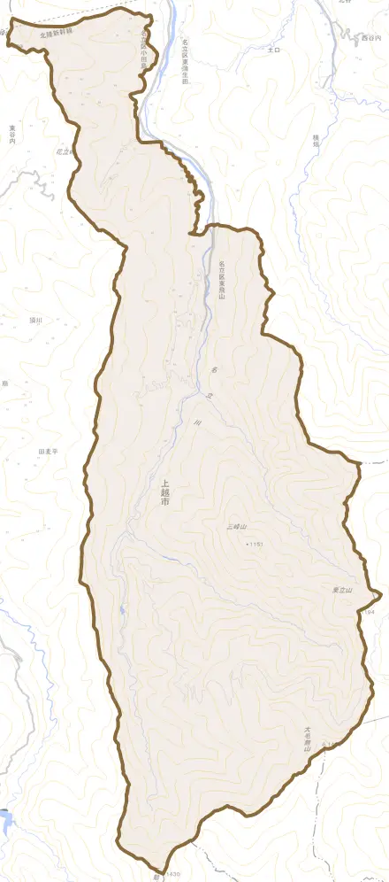 名立区東飛山とその周辺の地図。町の範囲を重ねている