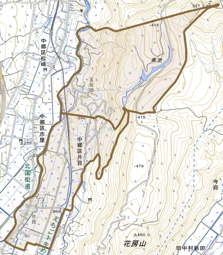 中郷区片貝とその周辺の地図。町の範囲を重ねている