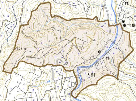 大字大渕とその周辺の地図。町の範囲を重ねている