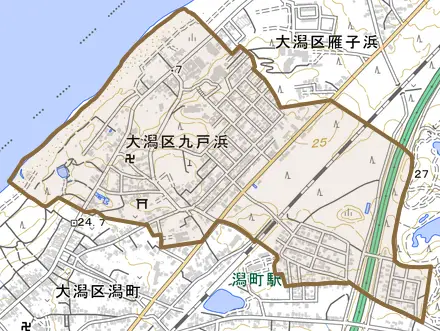 大潟区九戸浜とその周辺の地図。町の範囲を重ねている