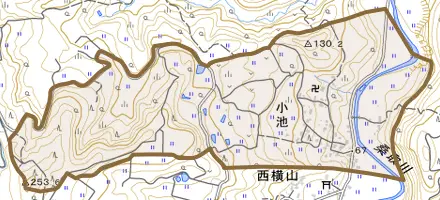大字小池とその周辺の地図。町の範囲を重ねている