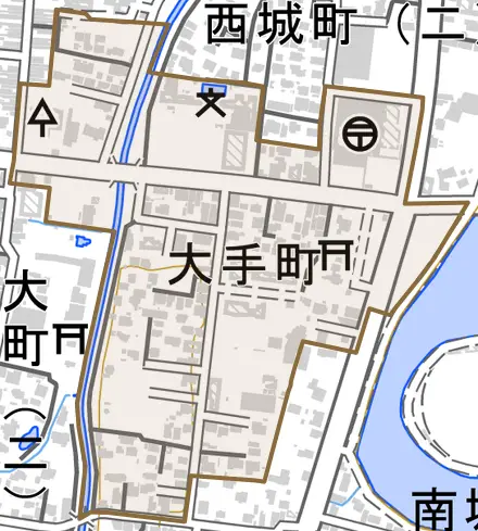 大手町とその周辺の地図。町の範囲を重ねている