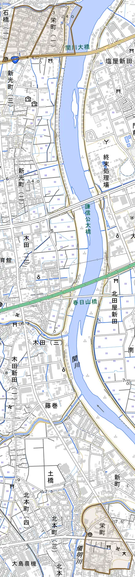 栄町とその周辺の地図。町の範囲を重ねている