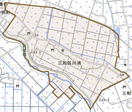 三和区川浦とその周辺の地図。町の範囲を重ねている