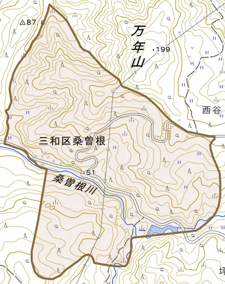 三和区桑曽根とその周辺の地図。町の範囲を重ねている