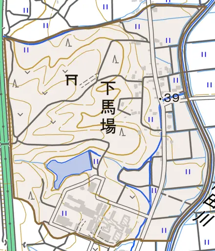 大字下馬場とその周辺の地図。町の範囲を重ねている