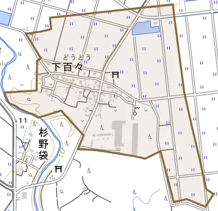 大字下百々とその周辺の地図。町の範囲を重ねている