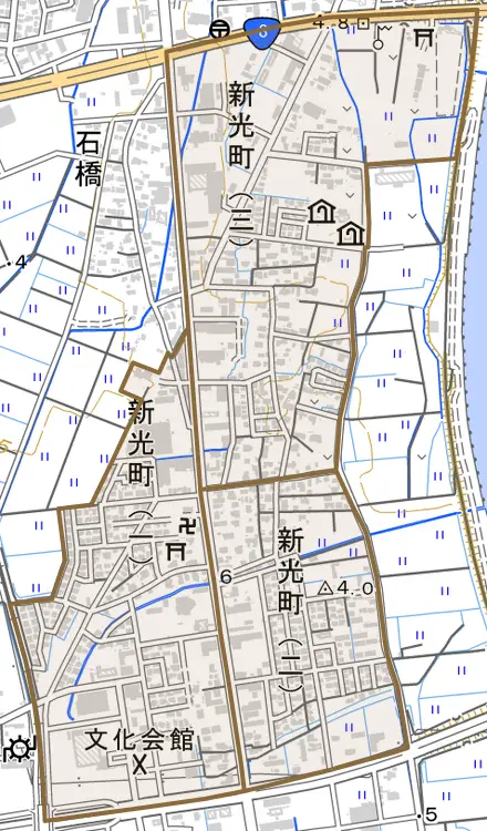 新光町とその周辺の地図。町の範囲を重ねている