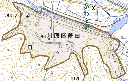 浦川原区菱田とその周辺の地図。町の範囲を重ねている