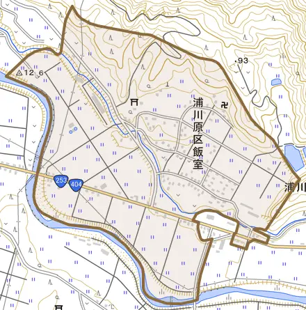浦川原区飯室とその周辺の地図。町の範囲を重ねている