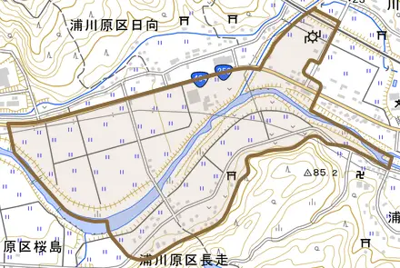 浦川原区長走とその周辺の地図。町の範囲を重ねている
