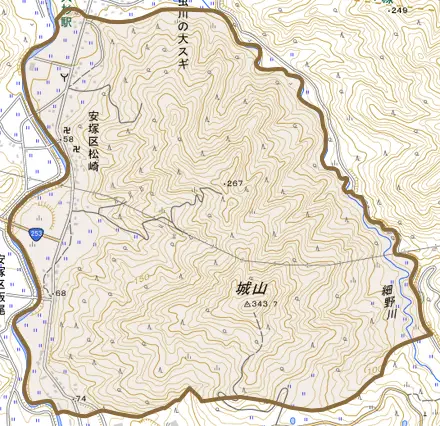 安塚区松崎とその周辺の地図。町の範囲を重ねている