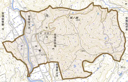 安塚区安塚とその周辺の地図。町の範囲を重ねている