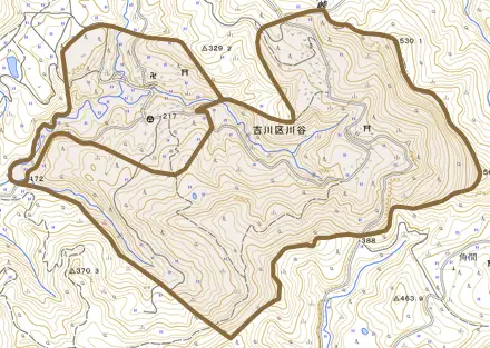 吉川区川谷とその周辺の地図。町の範囲を重ねている