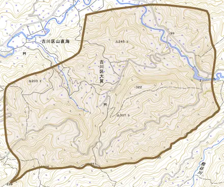 吉川区大賀とその周辺の地図。町の範囲を重ねている