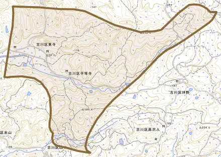 吉川区東寺とその周辺の地図。町の範囲を重ねている