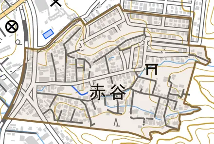 赤谷とその周辺の地図。町の範囲を重ねている