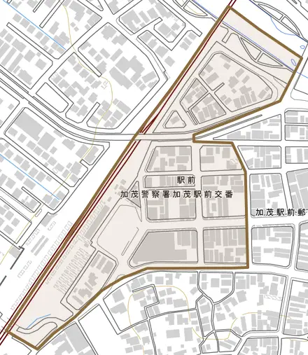 駅前とその周辺の地図。町の範囲を重ねている