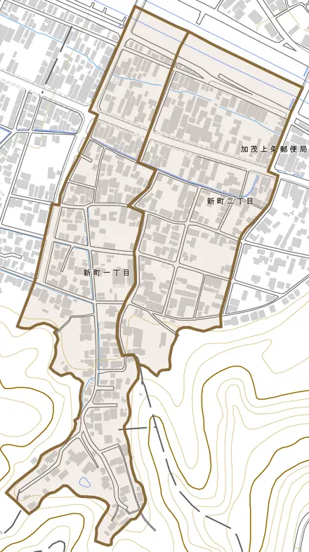 新町とその周辺の地図。町の範囲を重ねている